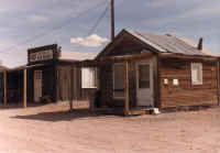 Hornsilver & Andre's Cabins Outside.jpg (39586 bytes)